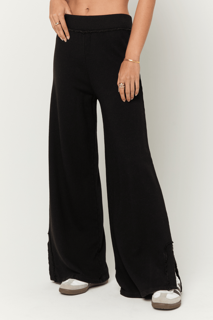 Women's Pants - Project Social T